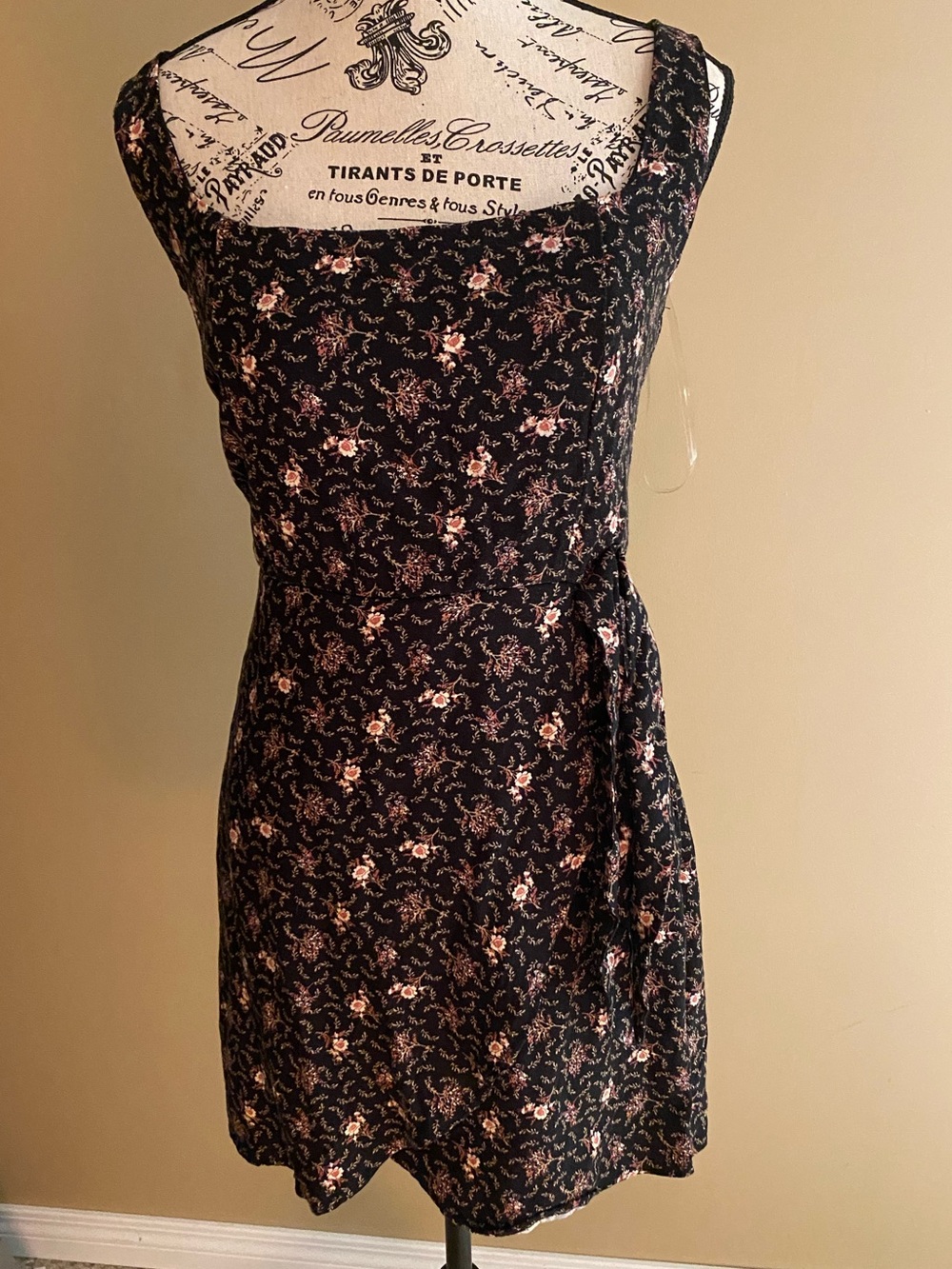 Floral Black & Pink Square-Neck Sleeveless Dress